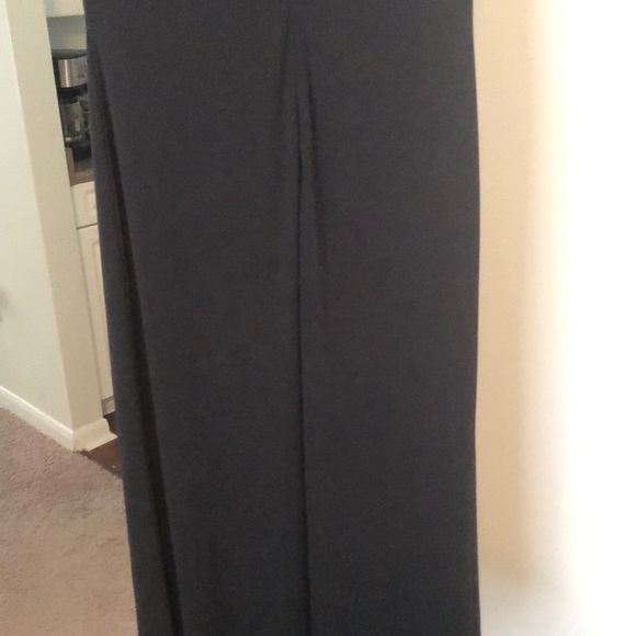 Black sequin floor length gown - Picture 4 of 4